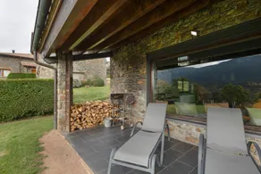 Chalet 'Casa Campelles 2' with Mountain View, Shared Terrace and Wi-Fi - Image 2