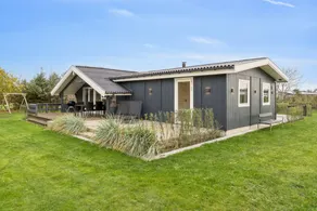 Holiday Paradise near Grønhøj Beach - Image 3
