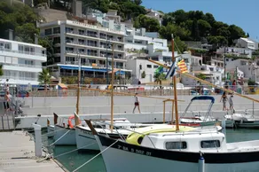 Appartement de vacances avec piscine, terrasse et jardin - Image 3