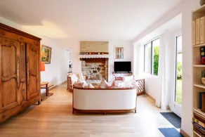 Cottage with terrace & garden - Image 3