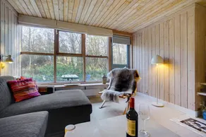 Holiday home with terrace - Image 3