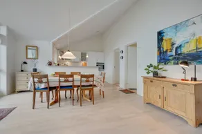 Holiday home with barbecue & terrace - Image 4