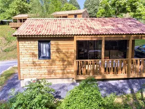 Pleasant tent with pool - Image 4