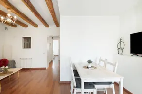 Schöne Wohnung mit Terrasse | Stadtblick | Perfekt für die Arbeit von Zuhause - Image 2