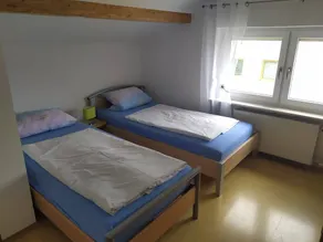 Holiday apartment with terrace & pool | Mountain view - Image 4