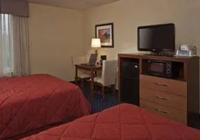 Comfort Inn Joint Base Andrews - Image 3