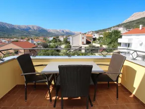 Flat with barbecue & pool - Image 5