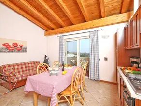 Appartement de vacances avec piscine, terrasse et jardin - Image 4
