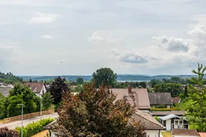 Mainaublick 4-Star Apartment, 5 min to Lake, Sauna, Pool & Balcony with Mainau View - Image 3