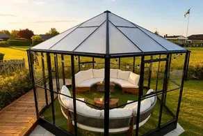 Children-friendly house with garden - Image 2
