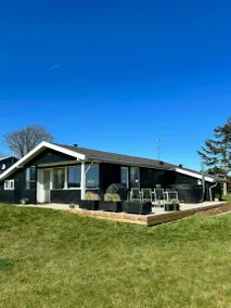 Beach hotel inspired holiday home by Limfjorden - Image 2