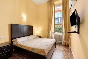 Room 'Camera Matrimoniale' with Shared Garden, Wi-Fi and Air Conditioning - Image 4