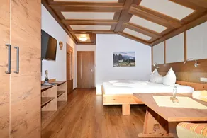 Holiday apartment with sauna & garden | Mountain view - Image 2