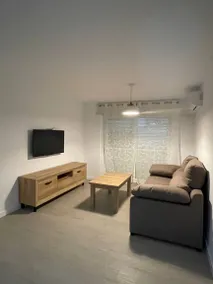 Flat with fast internet | City view - Image 2