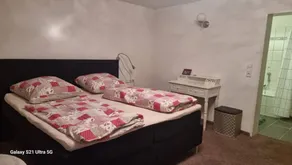 Flat with terrace - Image 3
