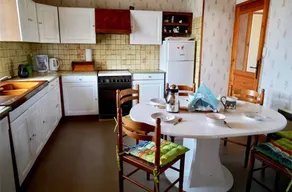 Casa vacacional con barbacoa, jardín y terraza | Vistas a la montaña | Ideal para trabajar remoto - Image 3