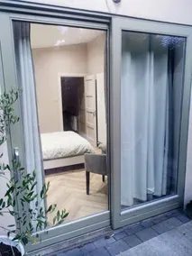Private room with garden - Image 2