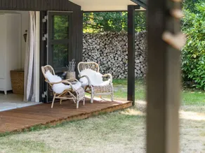 Family-oriented house with barbecue & terrace - Image 3