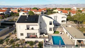 Child-friendly charming holiday apartment with pool, garden & barbecue | Lake view - Image 3