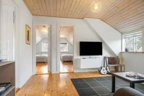 Child-friendly house with BBQ & terrace - Image 2