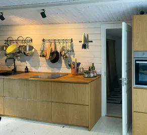 Family-friendly holiday home with garden, BBQ & terrace | Pet-friendly - Image 5