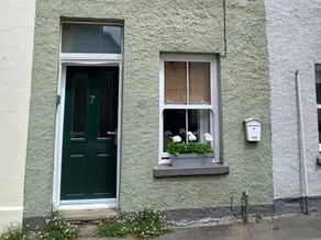 Cottage with terrace & garden - Image 2