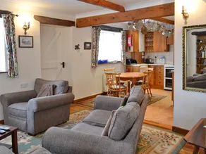Family-oriented cottage | Dogs allowed - Image 4