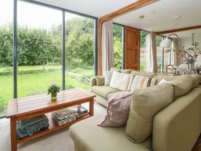 Family-oriented beautiful cottage with garden | Pets allowed - Image 4