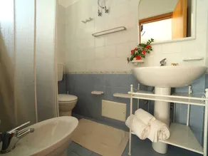 Appartement avec jardin - Image 3