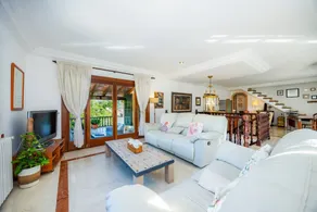 Holiday home with terrace, garden & private pool | Mountain view | Good for workation - Image 5