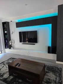 Luxury living accommodation - Image 4