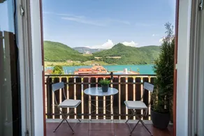 Flat | Water view | Pets allowed - Image 3