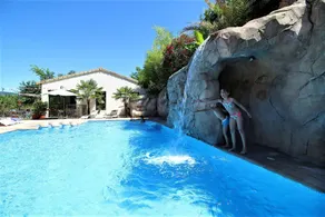 Fully equipped nice gite with pool | River view | Pets are welcome - Image 2