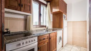 Holiday home with garden, pool & BBQ | Dogs allowed - Image 4