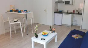 Family-friendly nice flat with pool & sauna | Beach nearby - Image 4