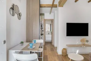 Flat | City view | Beach nearby | Perfect for remote work - Image 3