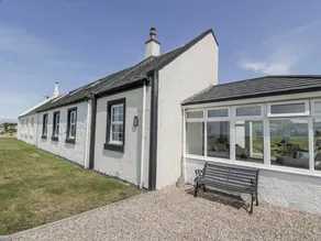 Cottage with sauna & garden | Beach view - Image 3