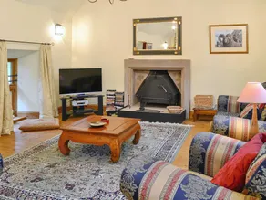 Cottage with garden - Image 2
