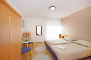 Apartment with terrace & barbecue - Image 4