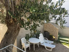 Holiday apartment with terrace & barbeque | Sea view - Image 2