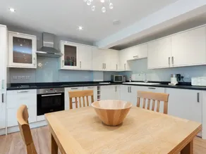 Child-friendly cottage with terrace | Pets allowed - Image 4