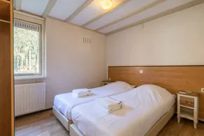 Maison avec jacuzzi, terrasse et jardin - Image 3