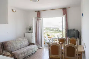 Flat with 1 room for 4 persons - Image 2