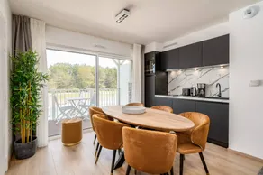 Holiday home with pool - Image 4
