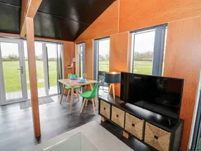 Cottage with garden - Image 5