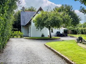 Cottage with garden & barbeque - Image 2