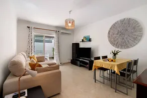 Appartement entièrement équipé avec barbecue et terrasse - Image 5