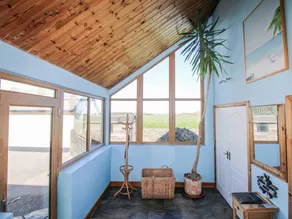 Cottage with terrace & garden | Beach view - Image 4