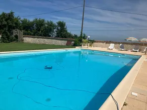 Guest Room 'Lavande 4 Persons' with Shared Pool, Shared Terrace and Wi-Fi - Image 4