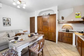 Apartment 'La Dimora Nel Roero Con Patio' with Private Terrace, Wi-Fi and Air Conditioning - Image 4